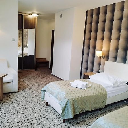 Hotel Cykada Wielki Głęboczek Exteriör bild